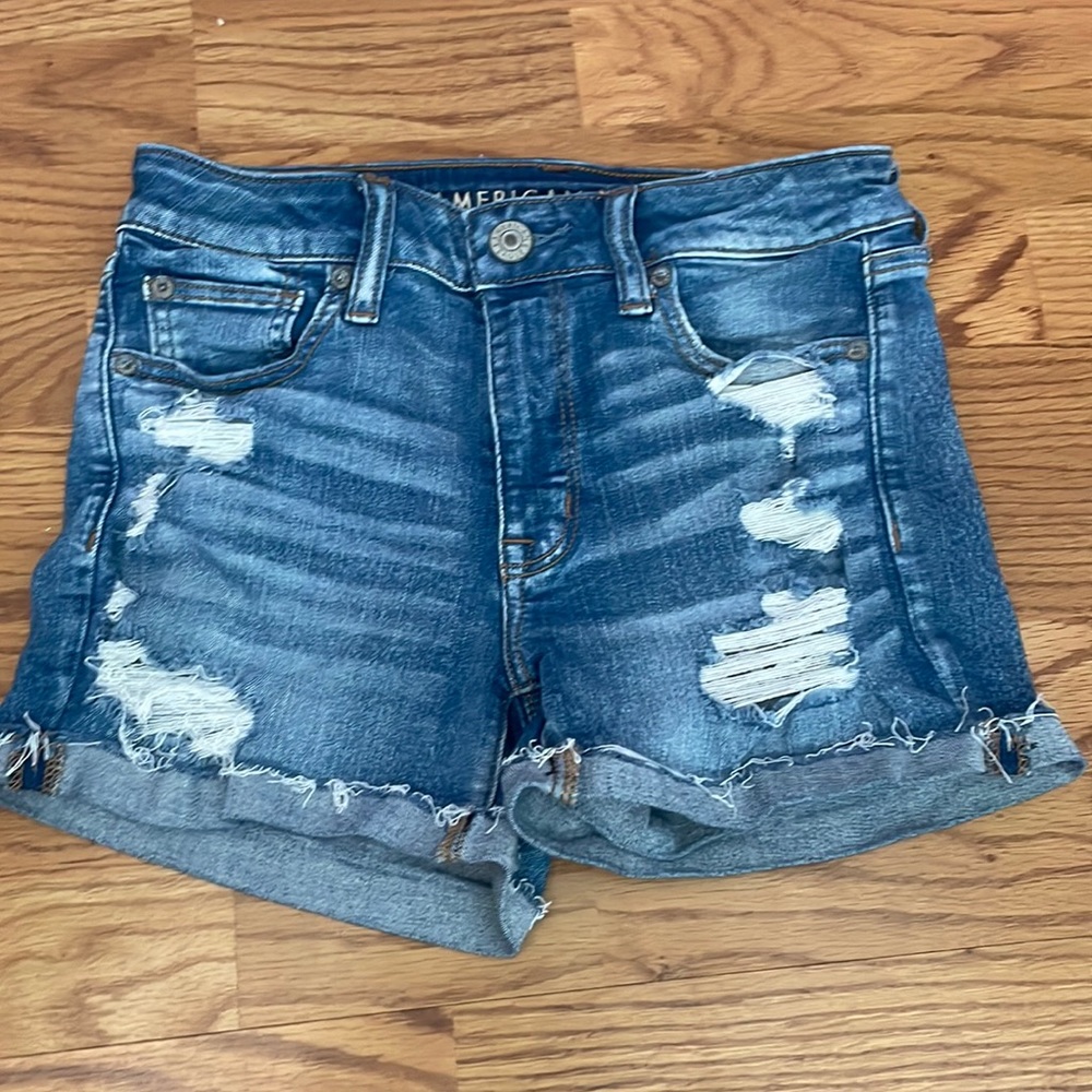 never worn american eagle shorts